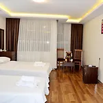 Hotel Grand 3*