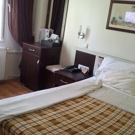 Grand Hotel