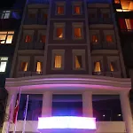 Grand Hotel