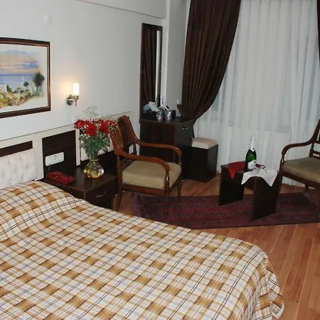 Hotel Grand 3*