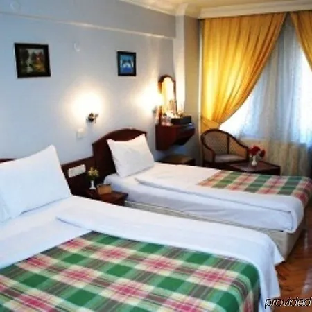 Grand Hotel 3*